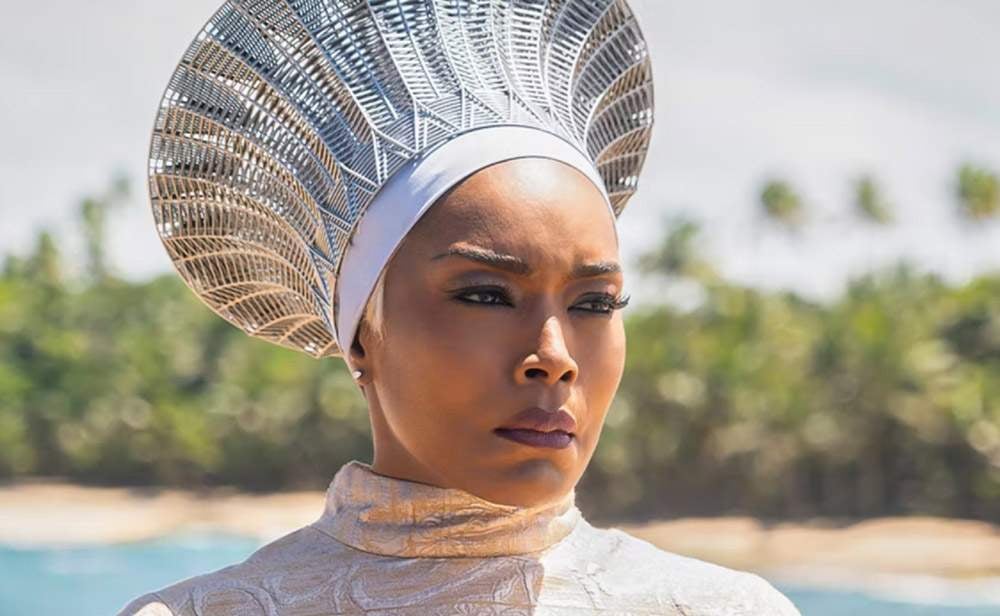 Angela Bassett