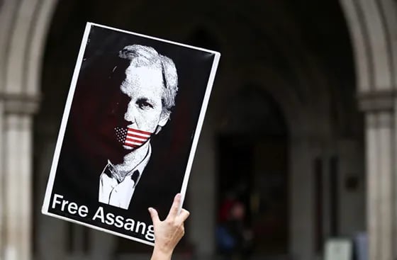 Free Assange